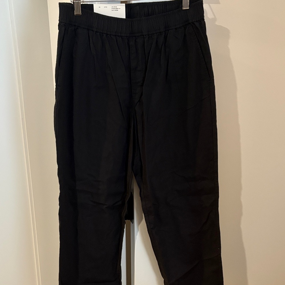 Uniqlo Women’s Black Cotton Relaxed Ankle Pants -Waist 28-29 in, Hip 38-39 in